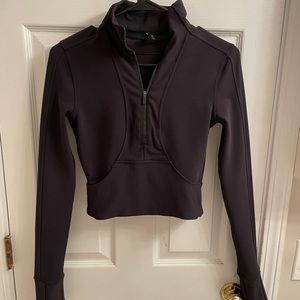 Lulu crop top 1/2 zip jacket!